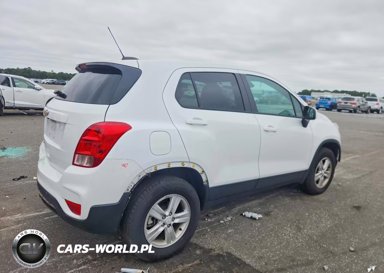 2021 Chevrolet Trax Ls VIN:KL7CJNSM8MB369672 - 3