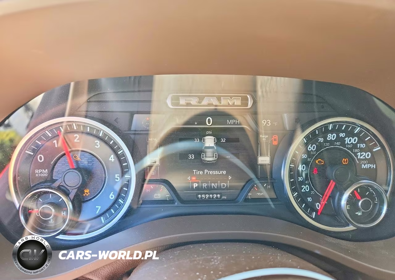 2020 Ram 1500 Laramie VIN:1C6RREDT4LN320466 - 9