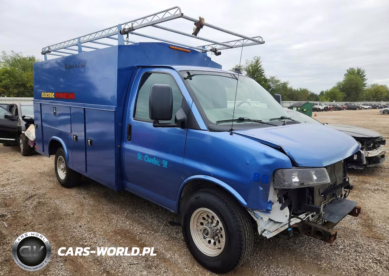 2017 Chevrolet Express VIN:1GB0GRFG0H1121058 - 4