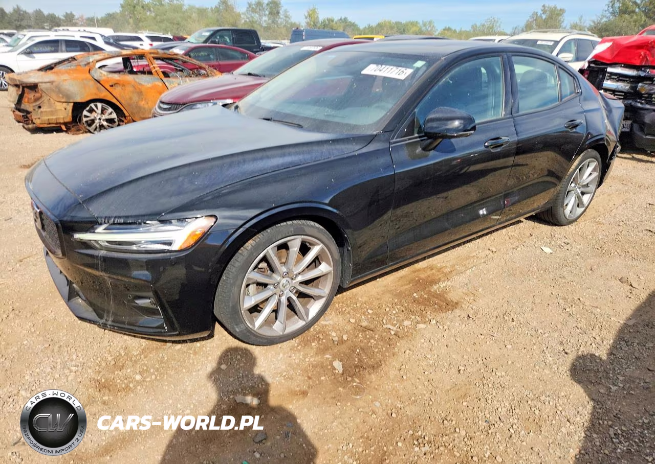2021 Volvo S60 T5 Momentum VIN:7JR102TZ4MG118478 - 1