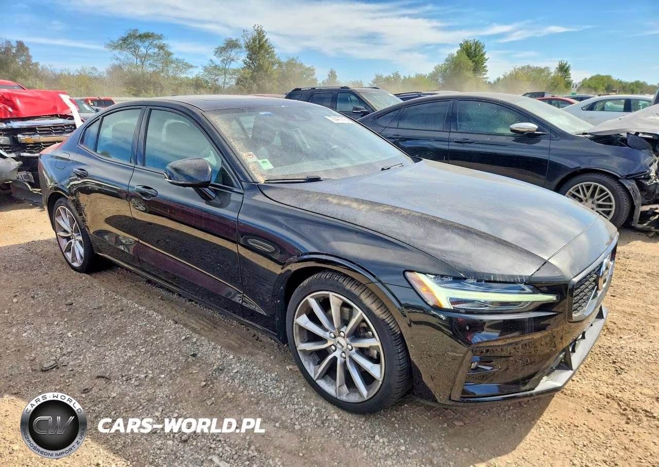 2021 Volvo S60 T5 Momentum VIN:7JR102TZ4MG118478 - 4