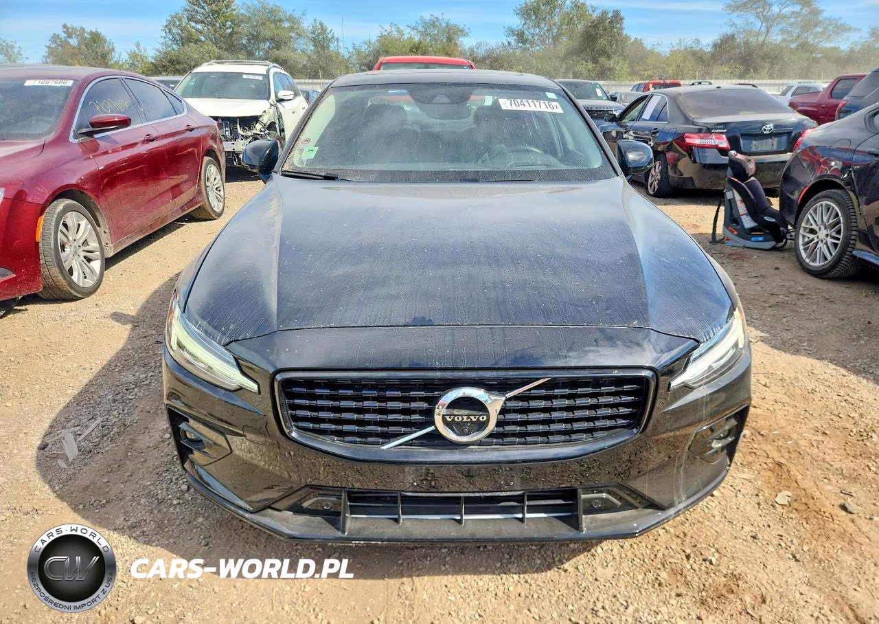 2021 Volvo S60 T5 Momentum VIN:7JR102TZ4MG118478 - 5