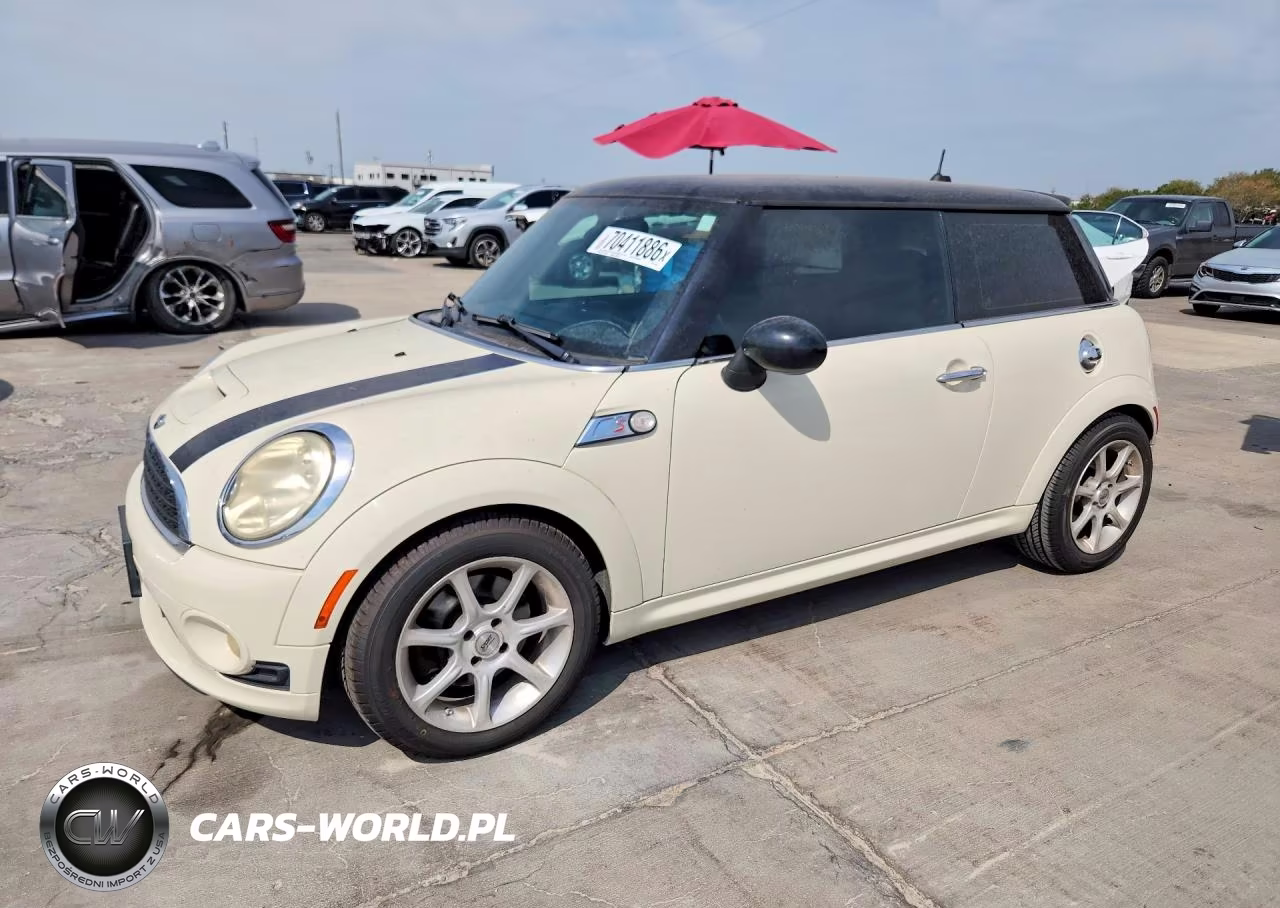 2010 Mini Cooper S VIN:WMWMF7C53ATX43667 - 1