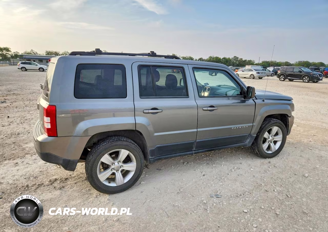2012 Jeep Patriot Latitude VIN:1C4NJRFB0CD651478 - 3