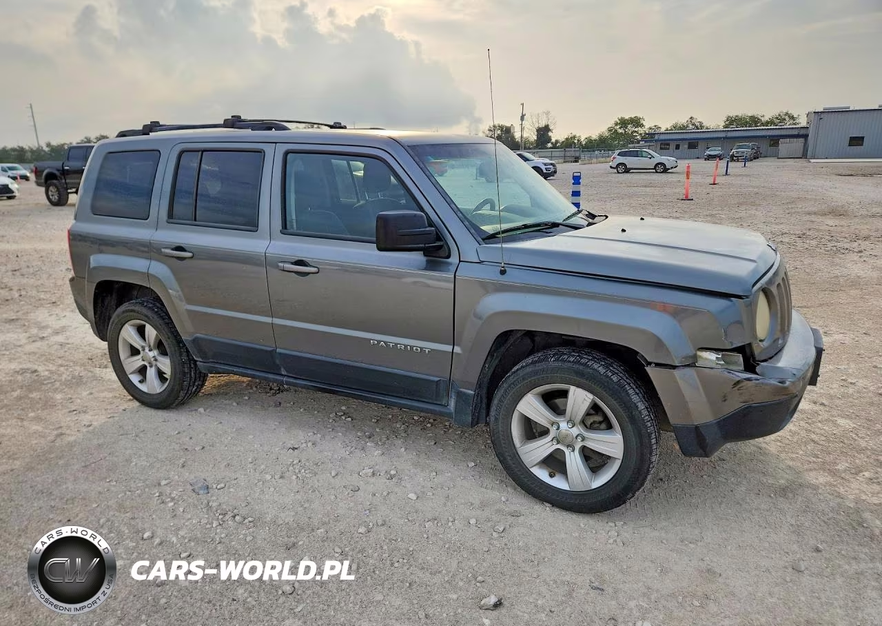 2012 Jeep Patriot Latitude VIN:1C4NJRFB0CD651478 - 4