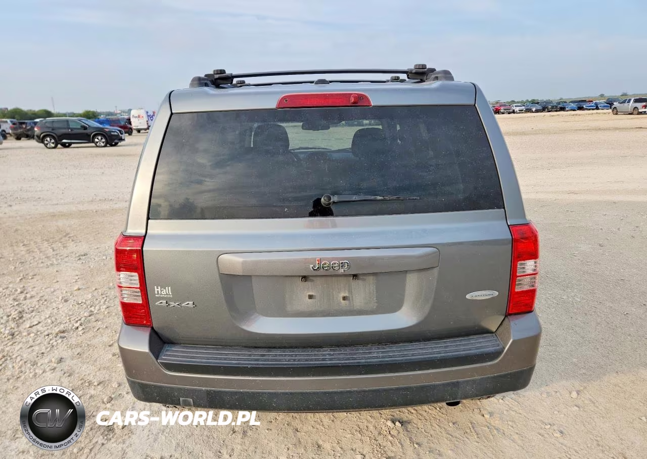 2012 Jeep Patriot Latitude VIN:1C4NJRFB0CD651478 - 6