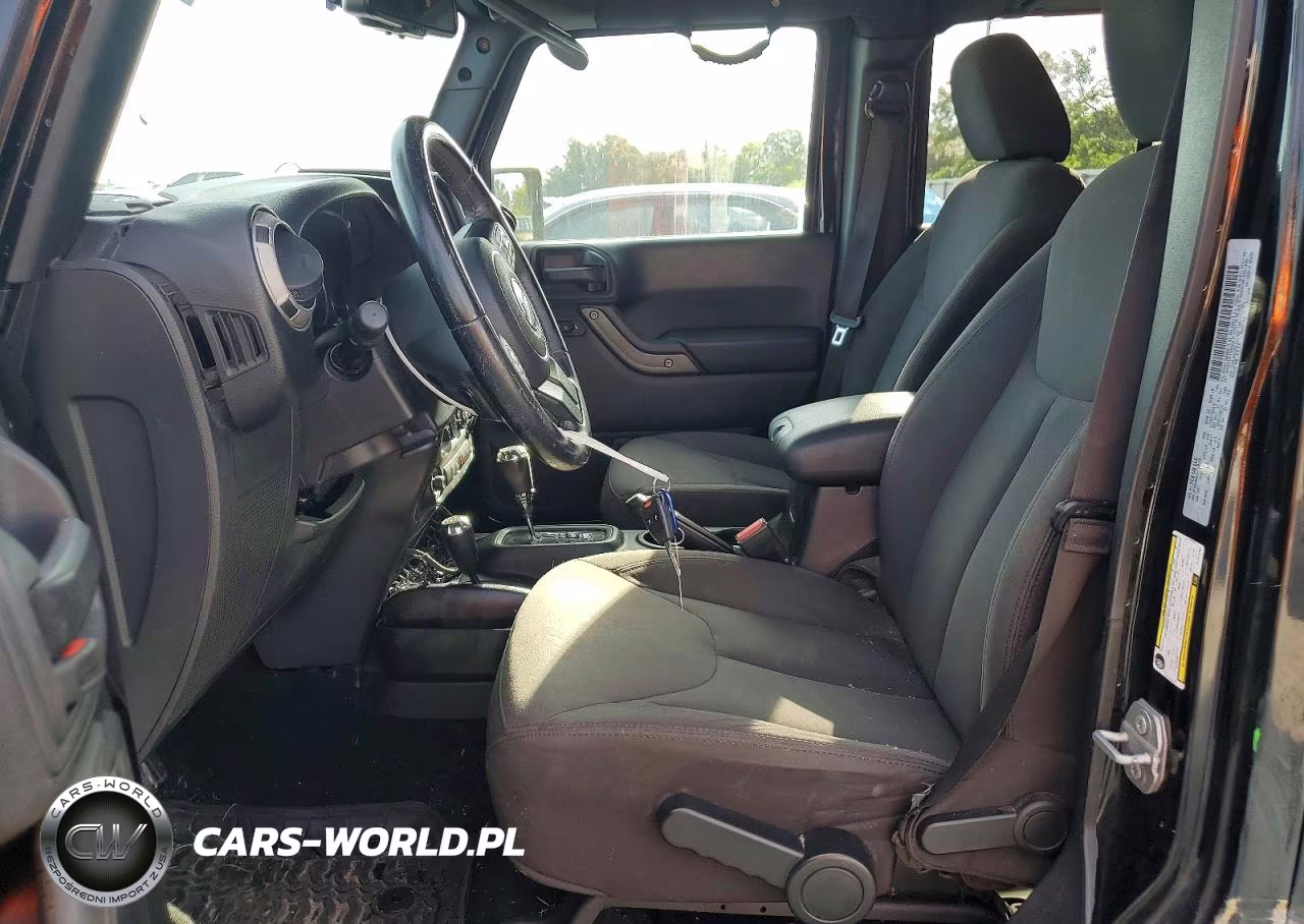 2017 Jeep Wrangler Unlimited Sport VIN:1C4BJWDG3HL511762 - 7
