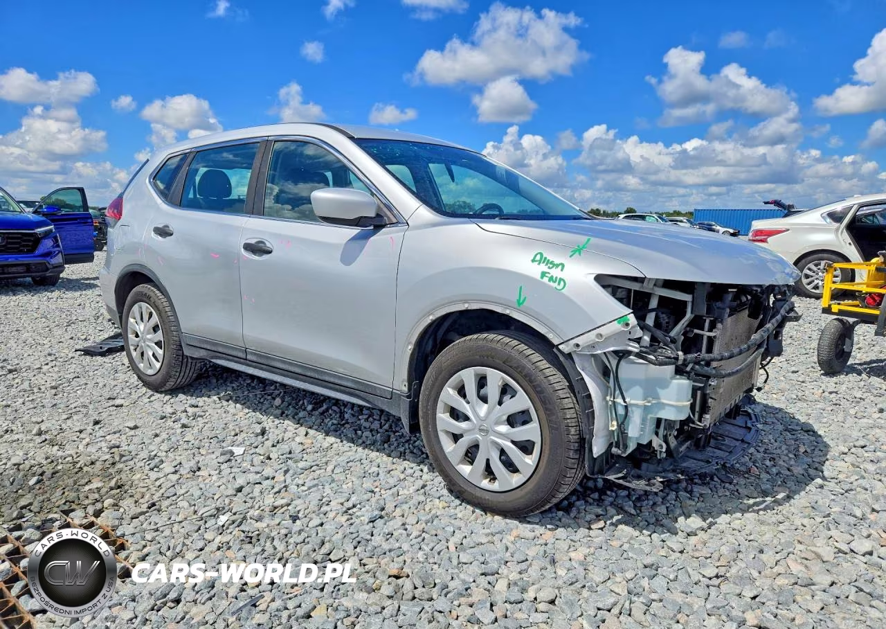 2018 Nissan Rogue S VIN:5N1AT2MT1JC710953 - 4