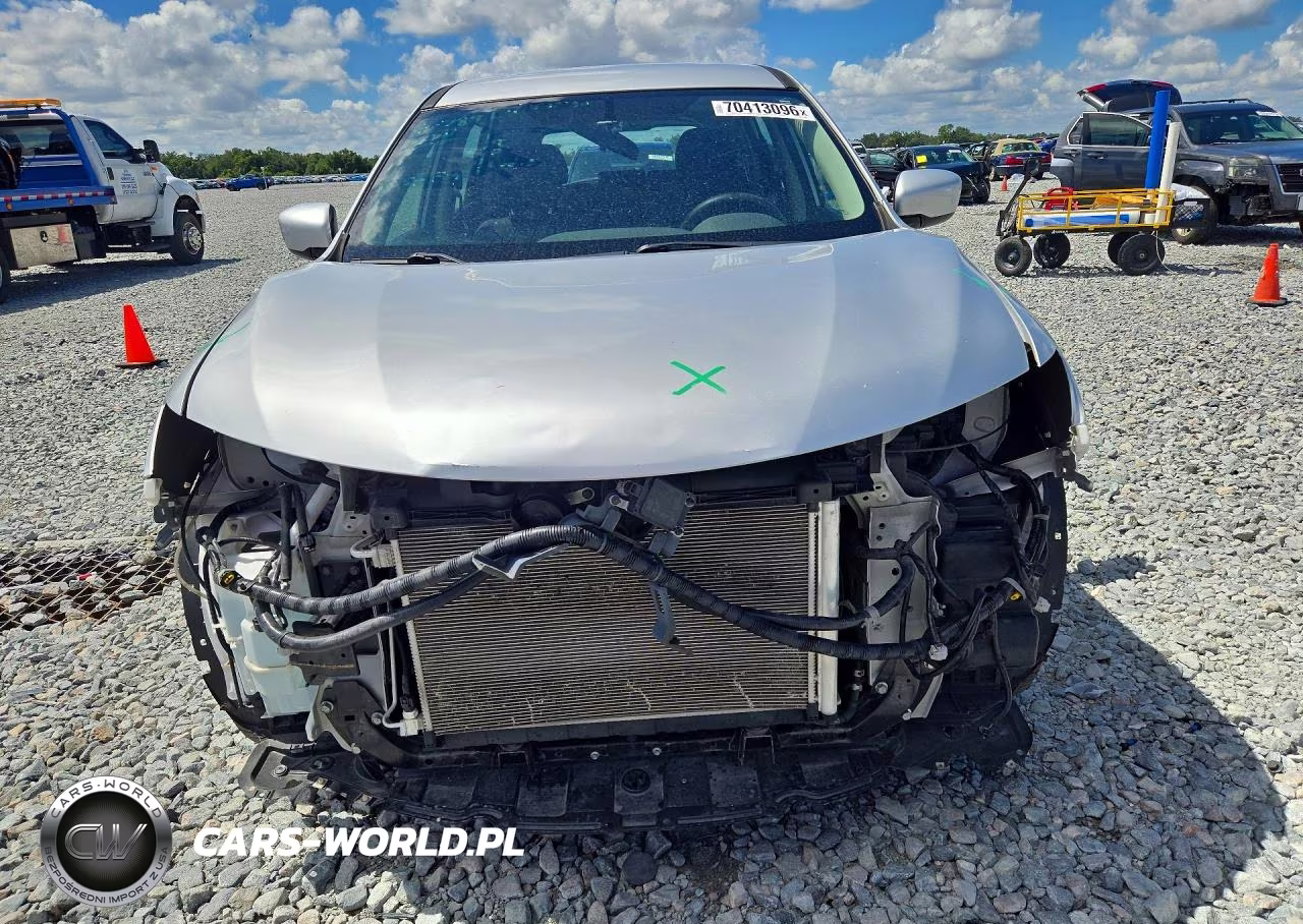 2018 Nissan Rogue S VIN:5N1AT2MT1JC710953 - 5