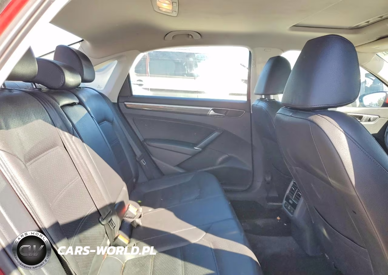 2018 Volkswagen Passat Se VIN:1VWBA7A38JC009632 - 10