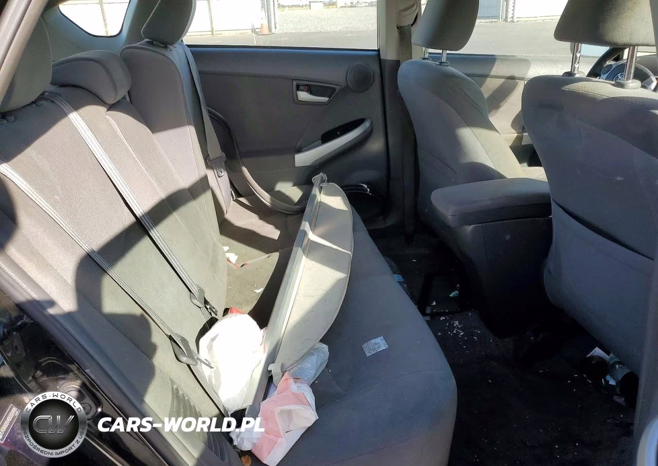 2011 Toyota Prius Three VIN:JTDKN3DU4B0320496 - 10