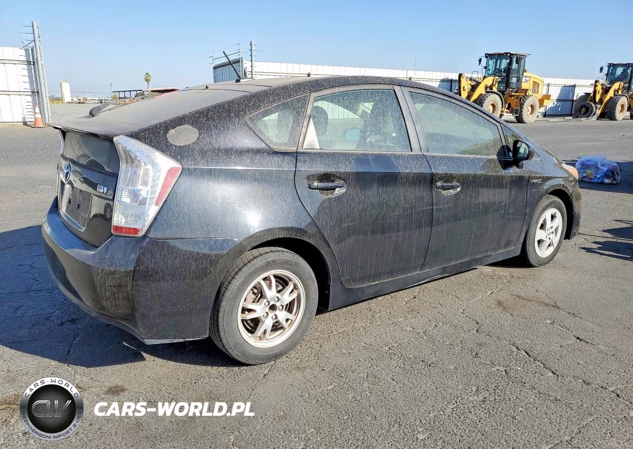 2011 Toyota Prius Three VIN:JTDKN3DU4B0320496 - 3