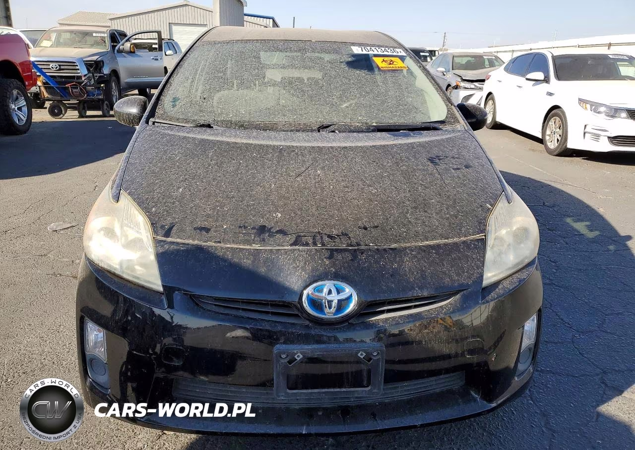 2011 Toyota Prius Three VIN:JTDKN3DU4B0320496 - 5