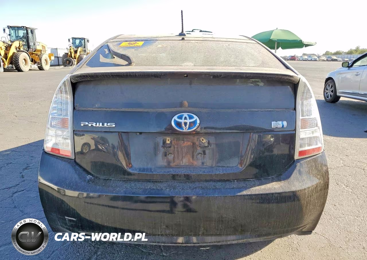 2011 Toyota Prius Three VIN:JTDKN3DU4B0320496 - 6