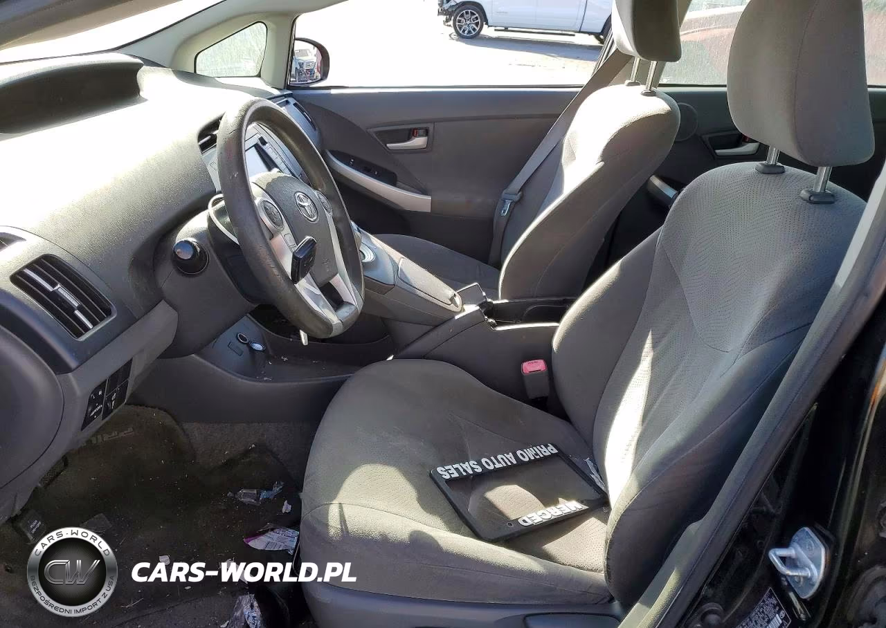 2011 Toyota Prius Three VIN:JTDKN3DU4B0320496 - 7