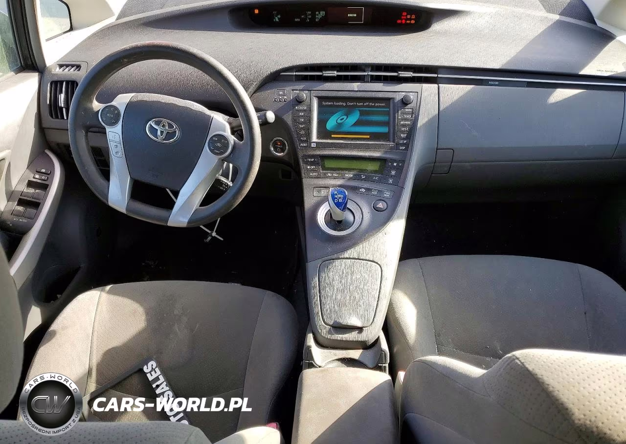2011 Toyota Prius Three VIN:JTDKN3DU4B0320496 - 8