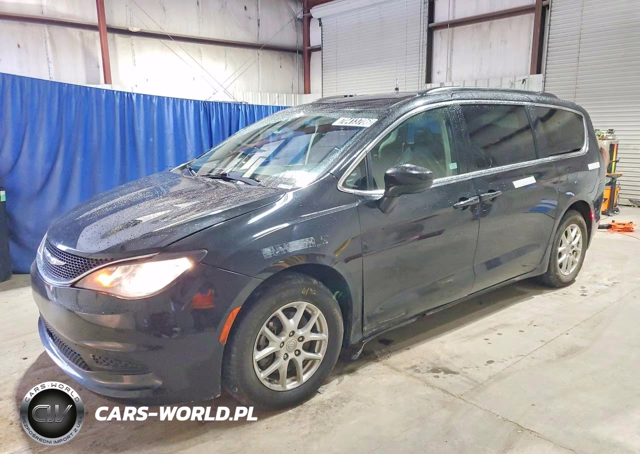 2021 Chrysler Voyager Lxi