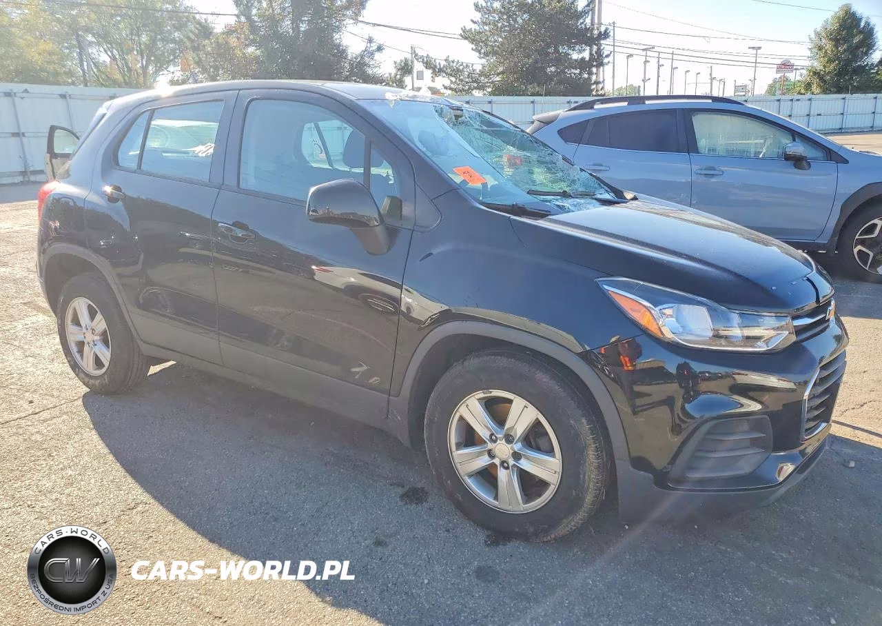 2019 Chevrolet Trax Ls VIN:3GNCJKSB1KL369239 - 4