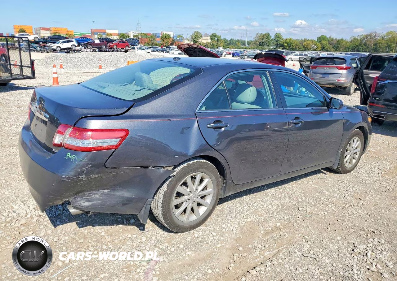 2011 Toyota Camry Xle VIN:4T1BF3EK2BU750512 - 3
