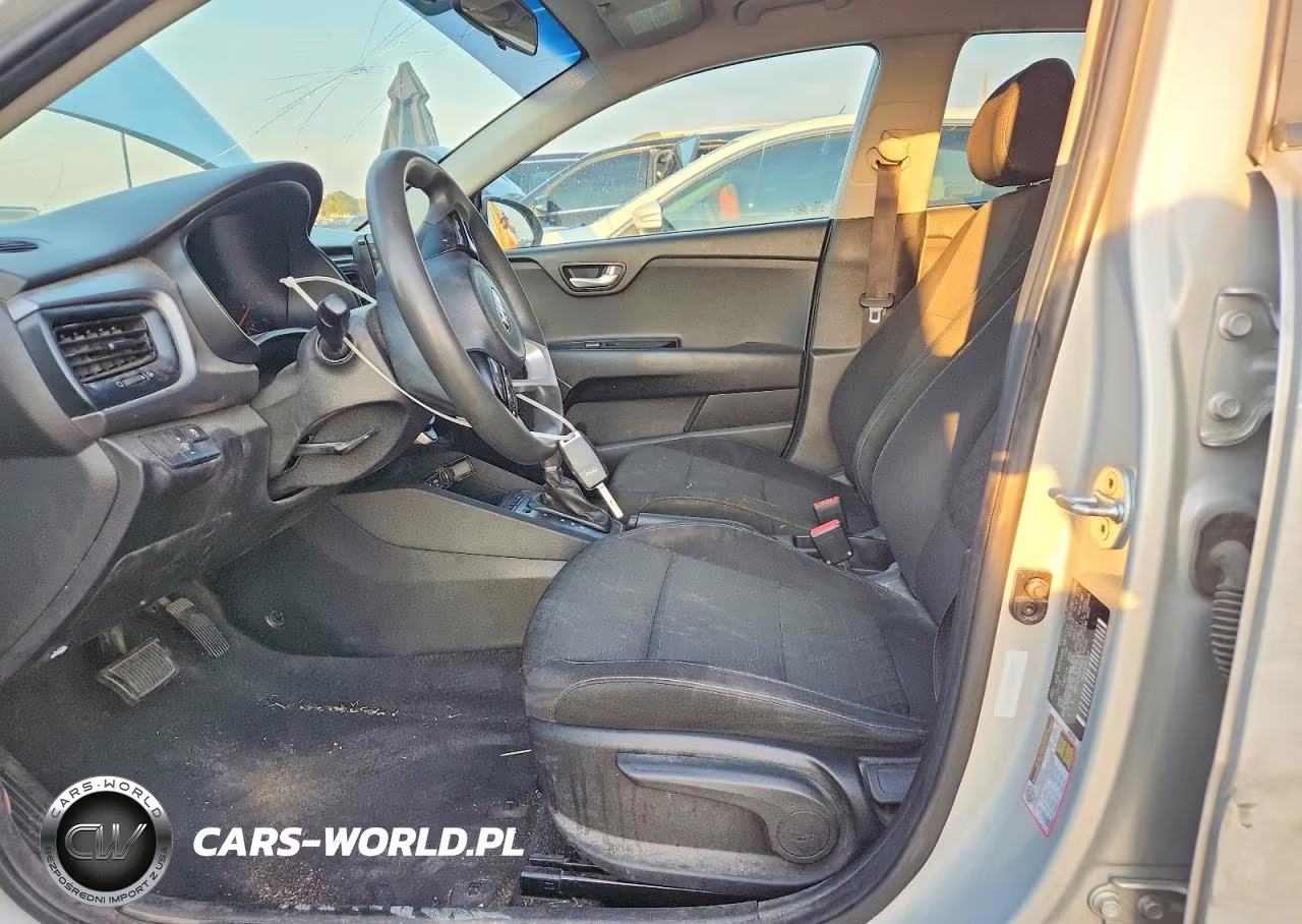 2019 Kia Rio S VIN:3KPA24AB4KE174010 - 7