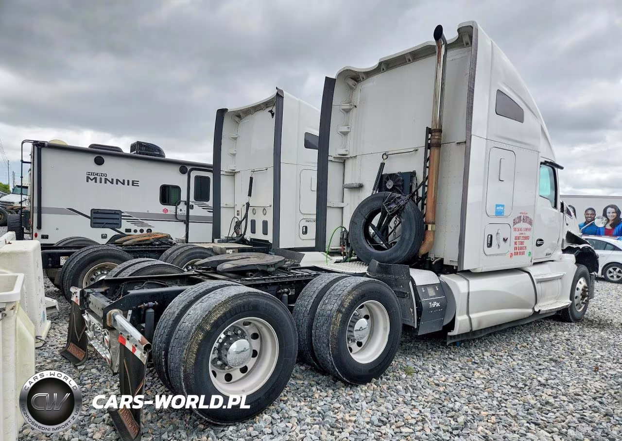 2016 Kenworth T680 Semi Truck VIN:1XKYD49X8GJ499279 - 3