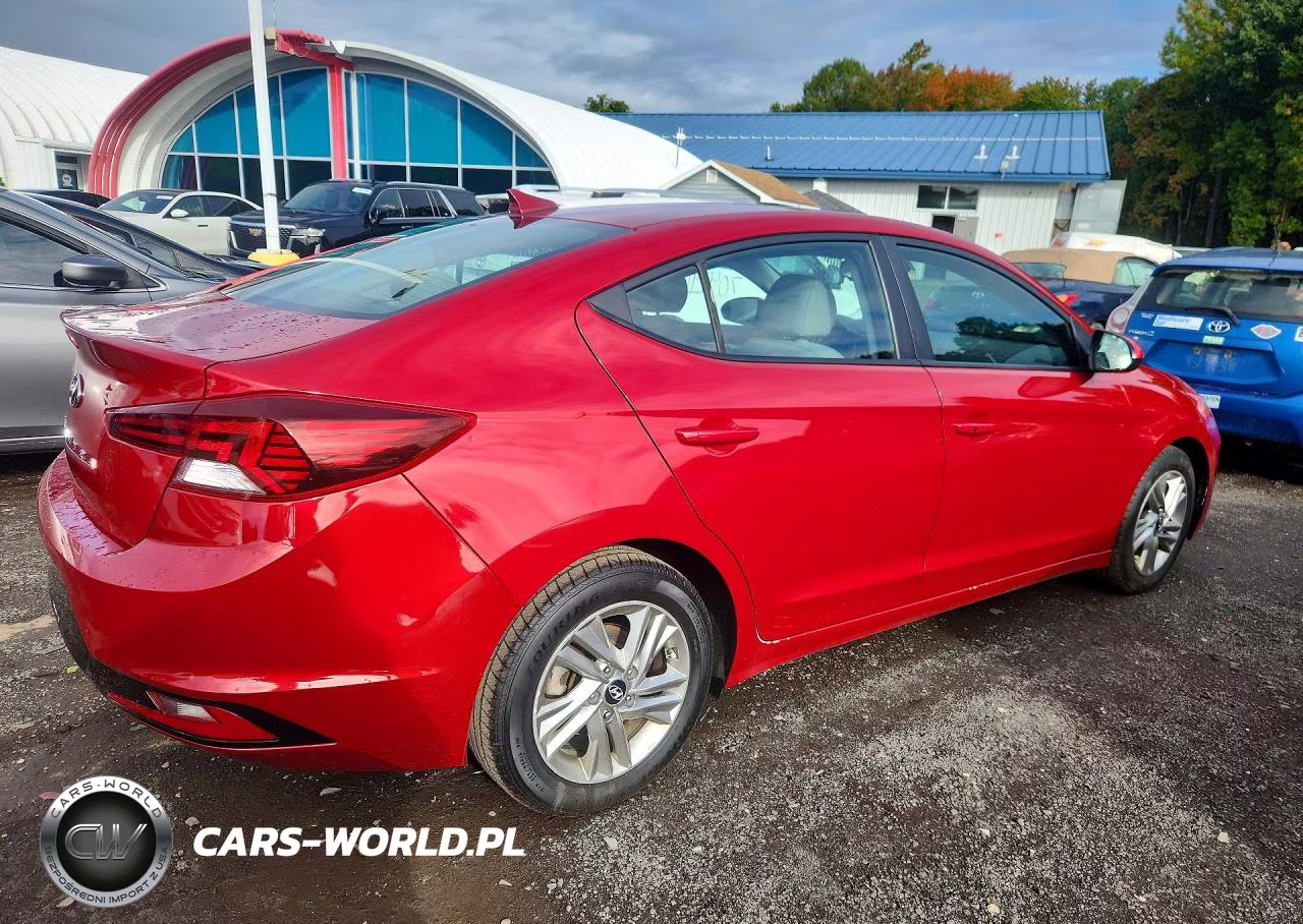 2019 Hyundai Elantra Value Edition VIN:KMHD84LF0KU785497 - 3