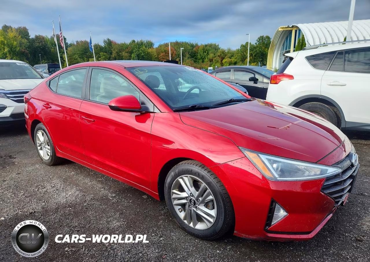 2019 Hyundai Elantra Value Edition VIN:KMHD84LF0KU785497 - 4