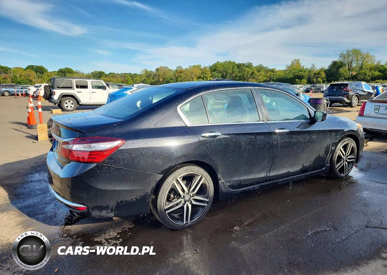 2017 Honda Accord Sport VIN:1HGCR2F54HA306353 - 3