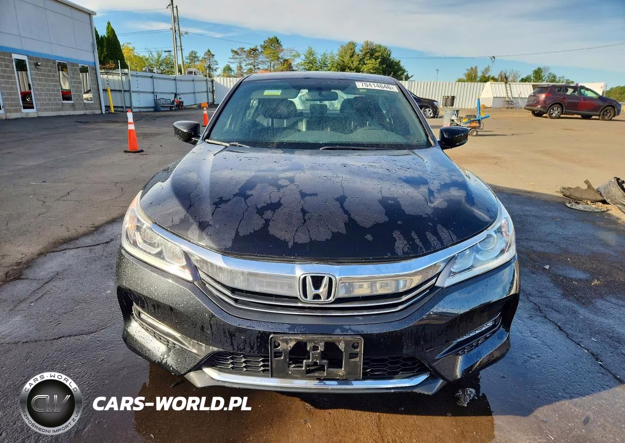 2017 Honda Accord Sport VIN:1HGCR2F54HA306353 - 5