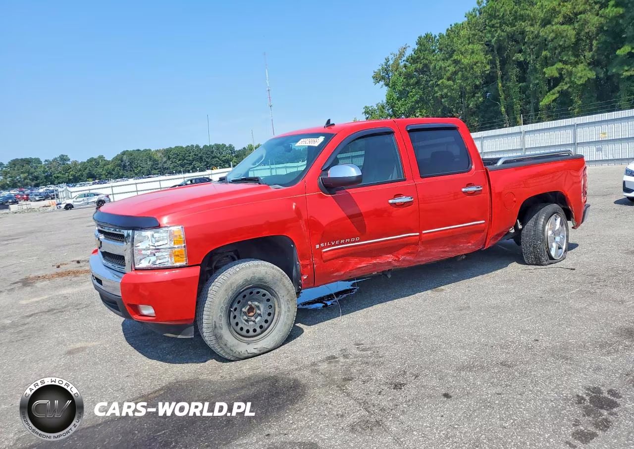 2009 Chevrolet Silverado – zdjęcie 1 z 12