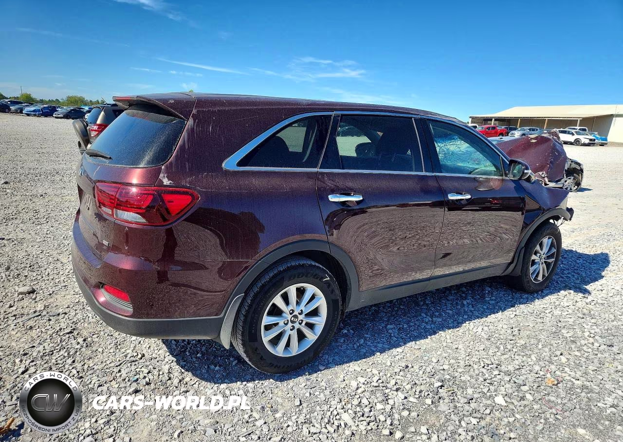 2019 Kia Sorento Lx VIN:5XYPG4A31KG563243 - 3