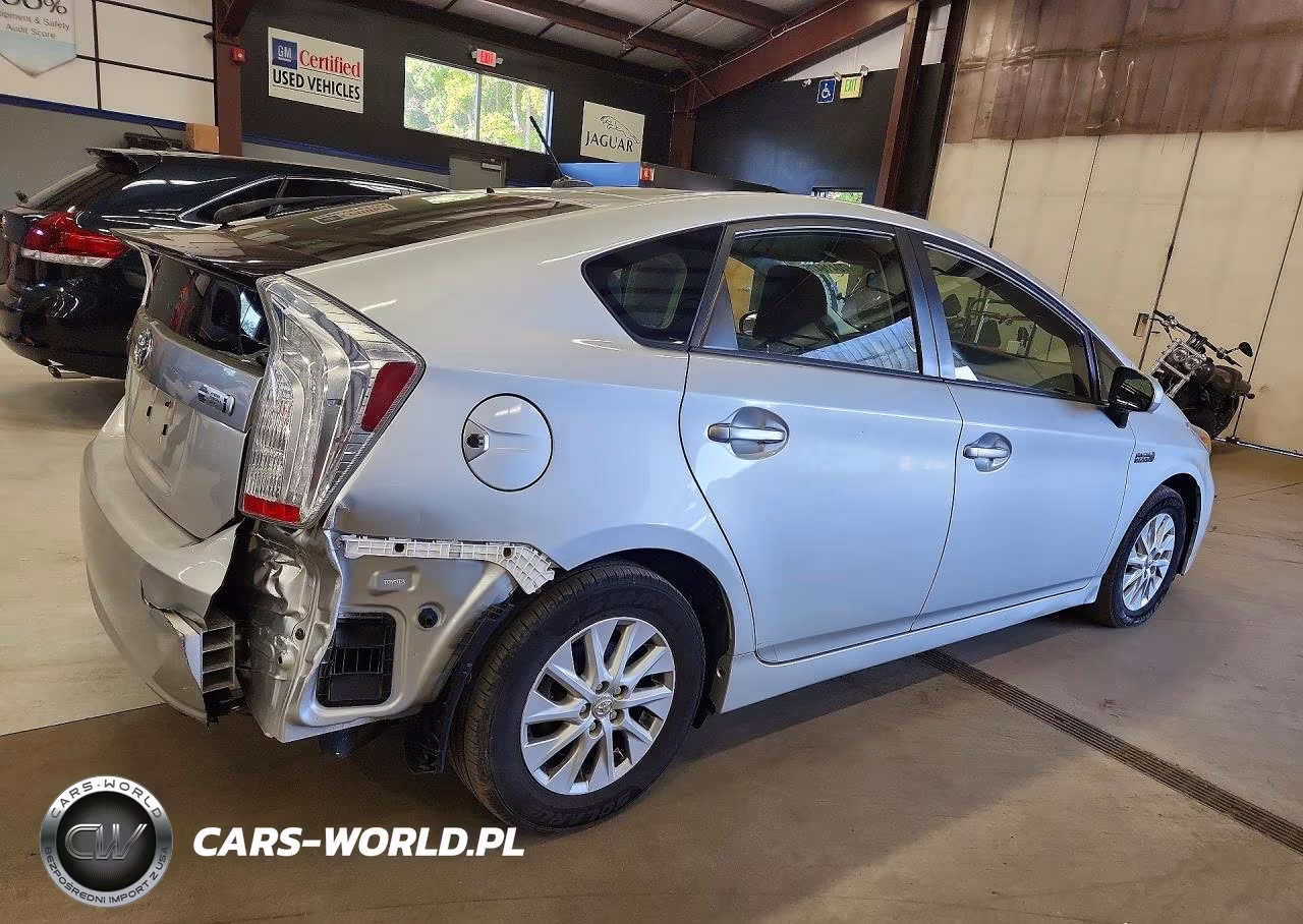2014 Toyota Prius Plug-In Hybrid Base VIN:JTDKN3DP8E3060133 - 3