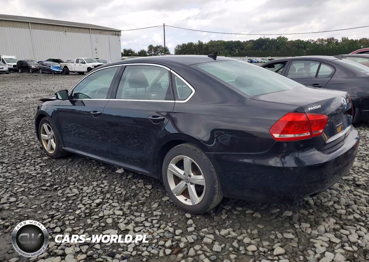 2015 Volkswagen Passat S VIN:1VWAT7A32FC100859 - 2