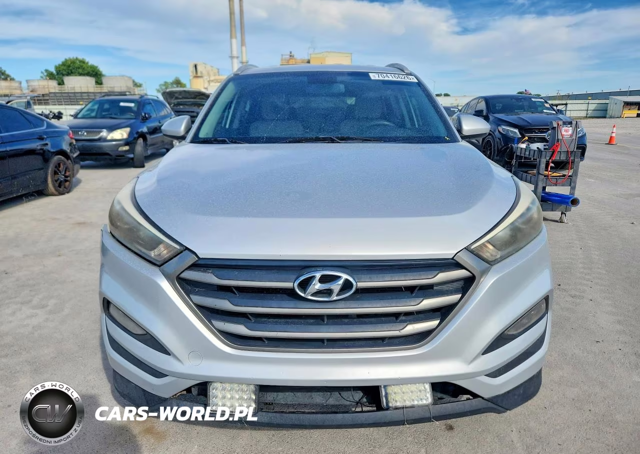 2016 Hyundai Tucson Se VIN:KM8J33A42GU224271 - 5