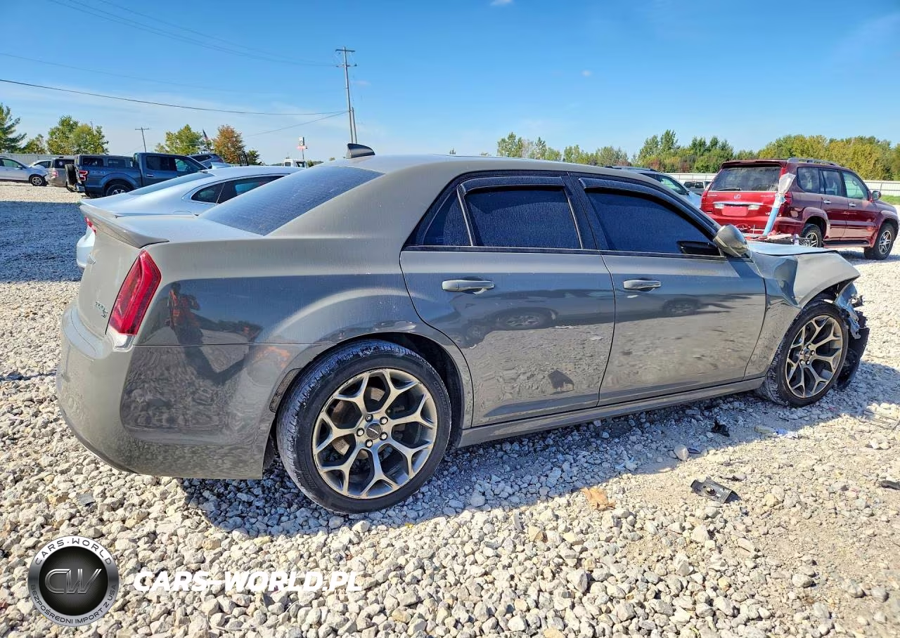 2017 Chrysler 300 S VIN:2C3CCABG8HH541684 - 3