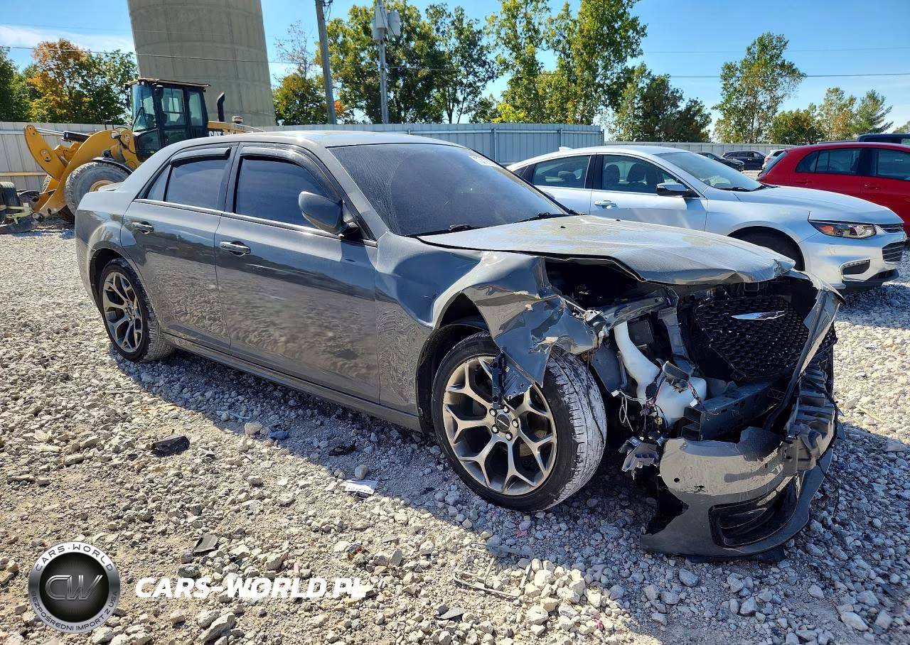 2017 Chrysler 300 S VIN:2C3CCABG8HH541684 - 4