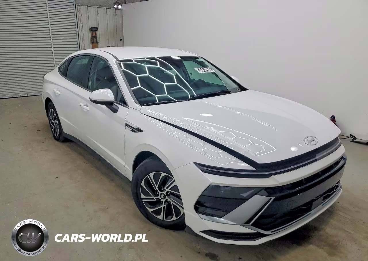 2026 Hyundai Sonata Hybrid Blue VIN:KMHL24JJ0TA150853 - 4