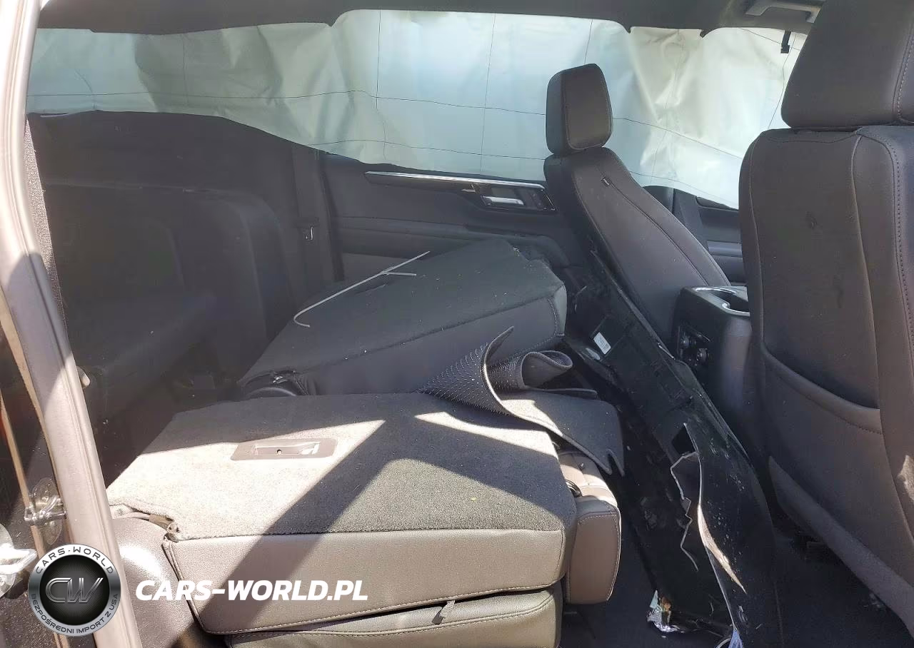 2026 Chevrolet Suburban K1500 Z71 VIN:1GNS6DKD9TR303798 - 10
