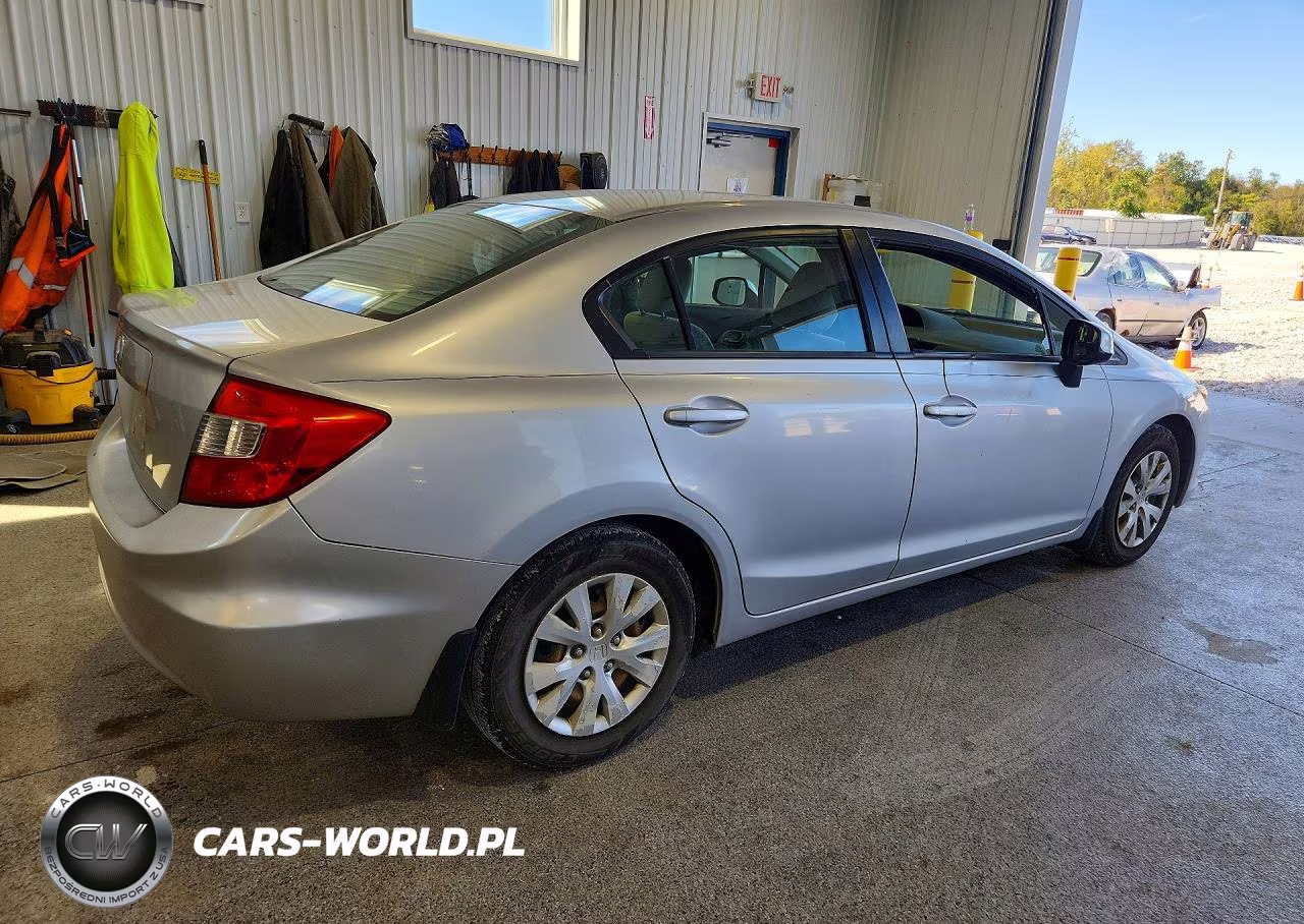 2012 Honda Civic Lx VIN:19XFB2F56CE058323 - 3
