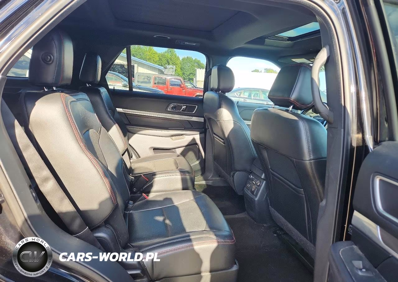 2017 Ford Explorer Sport VIN:1FM5K8GT7HGA52366 - 11