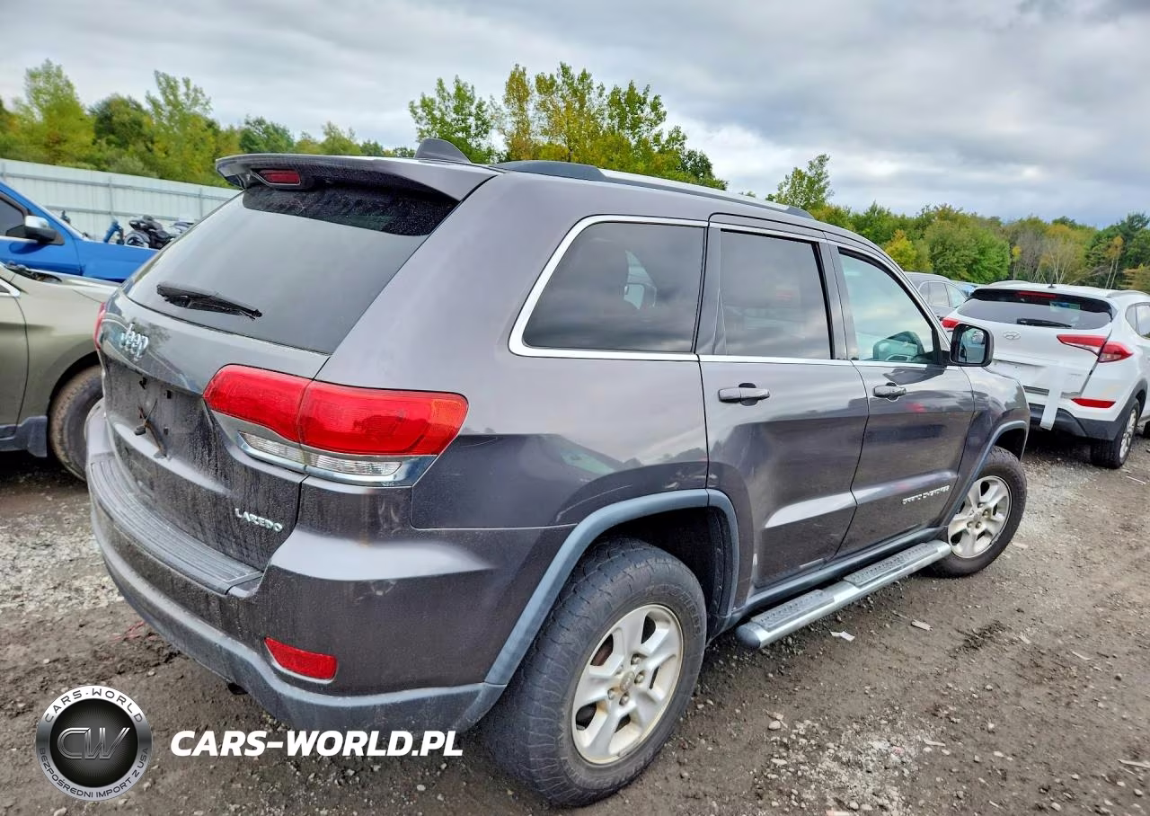 2014 Jeep Grand Cherokee Laredo VIN:1C4RJFAG0EC383804 - 3