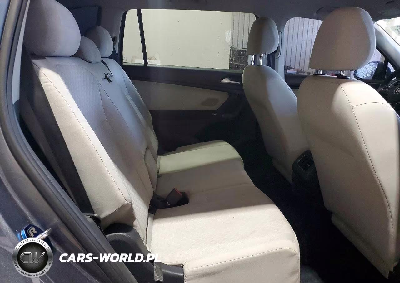2018 Volkswagen Tiguan S VIN:3VV0B7AX5JM104613 - 11