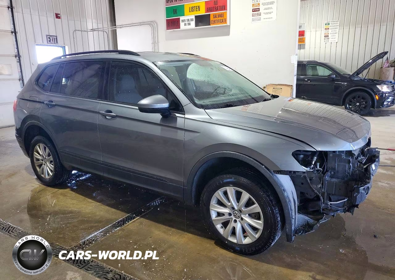 2018 Volkswagen Tiguan S VIN:3VV0B7AX5JM104613 - 4