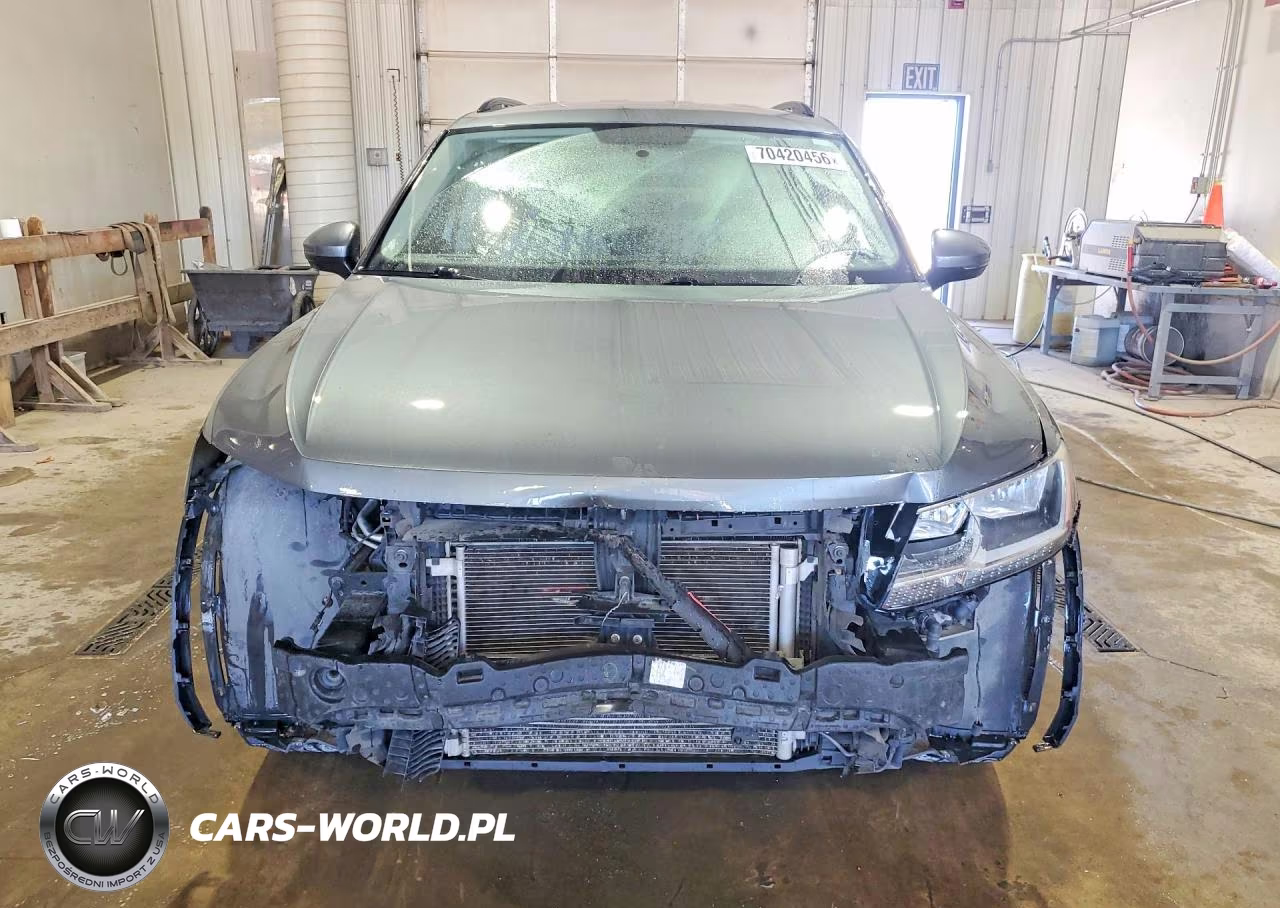 2018 Volkswagen Tiguan S VIN:3VV0B7AX5JM104613 - 5