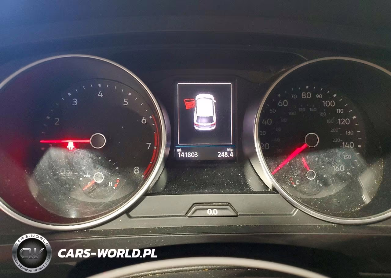 2018 Volkswagen Tiguan S VIN:3VV0B7AX5JM104613 - 9