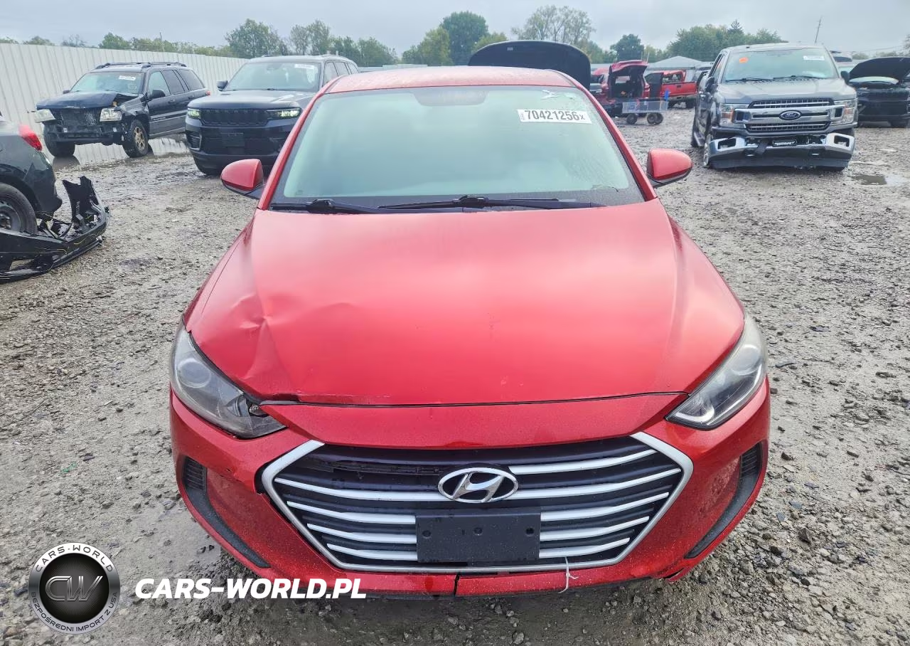 2018 Hyundai Elantra Sel VIN:5NPD84LF2JH342135 - 5
