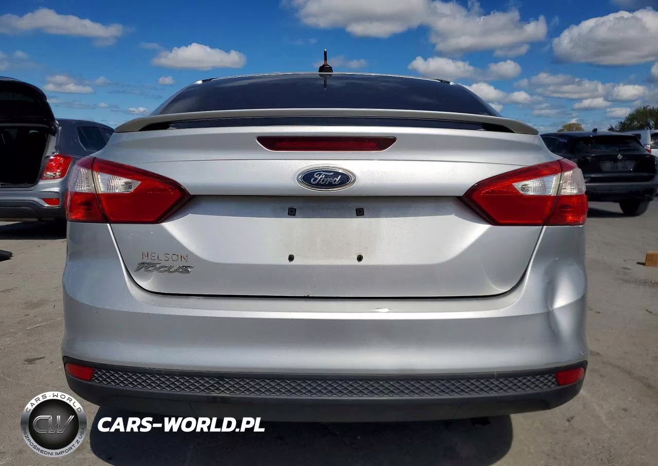 2012 Ford Focus Se VIN:1FAHP3F24CL298201 - 6