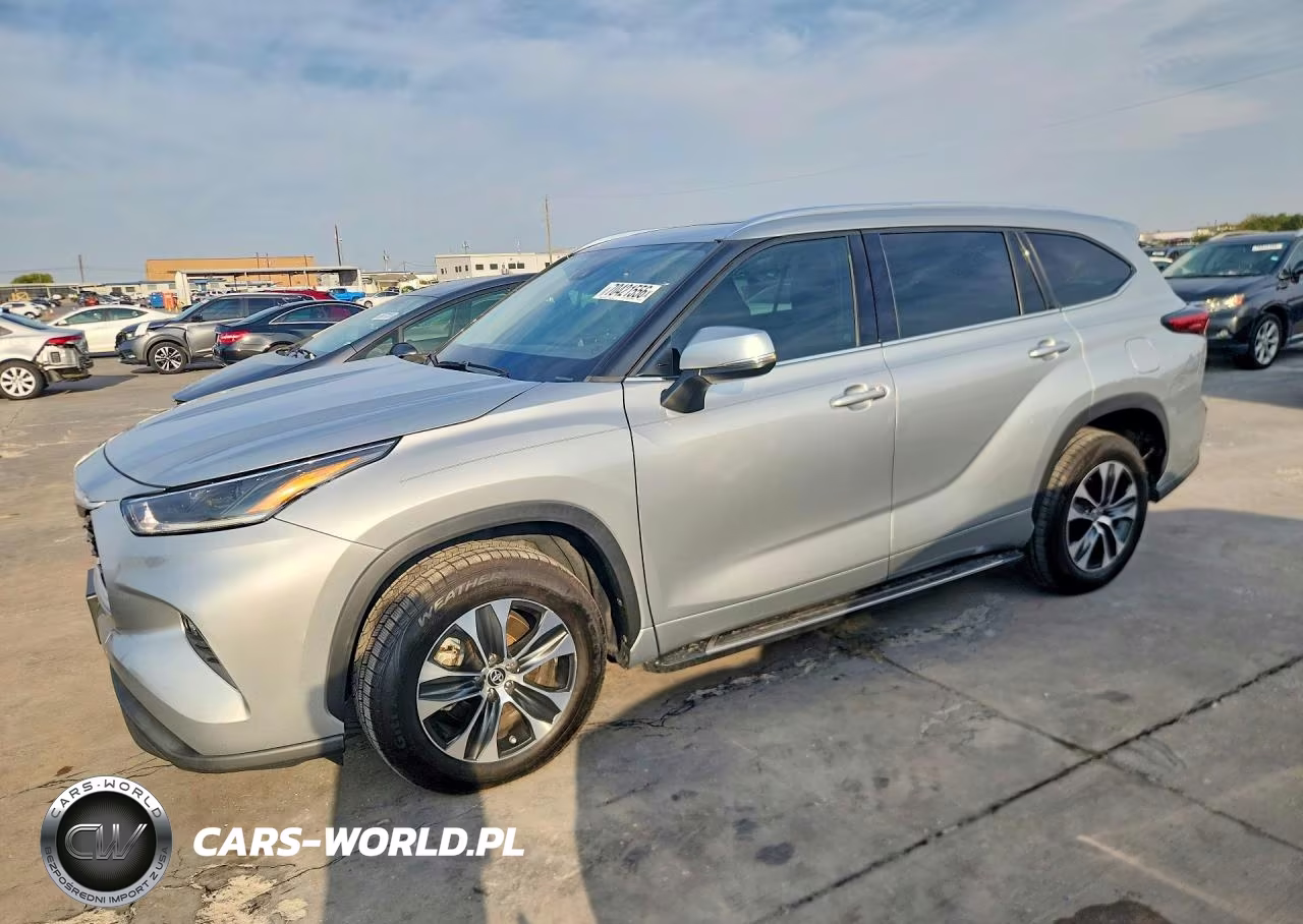 2021 Toyota Highlander Xle