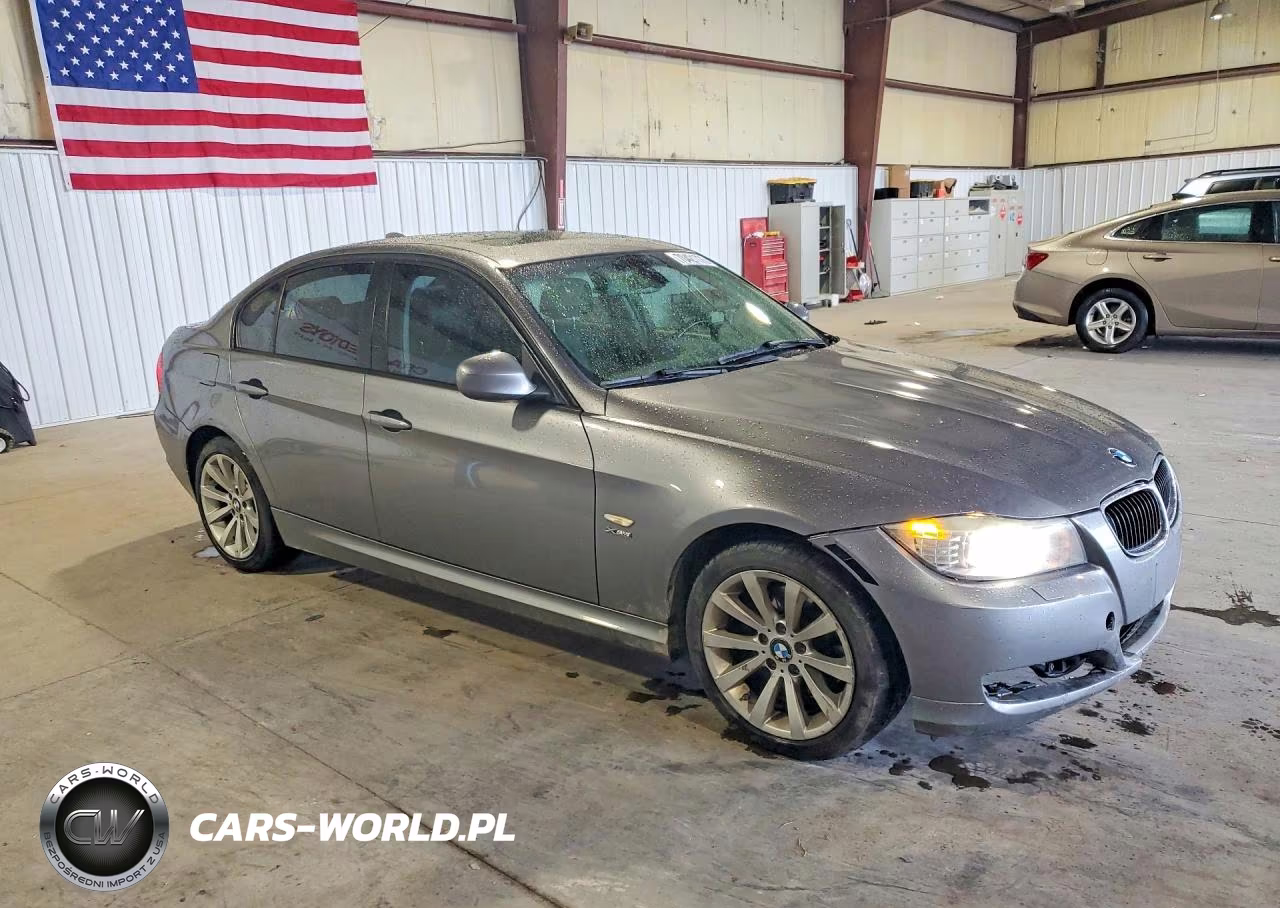 2011 BMW 328 Xi VIN:WBAPK7C50BF087209 - 4