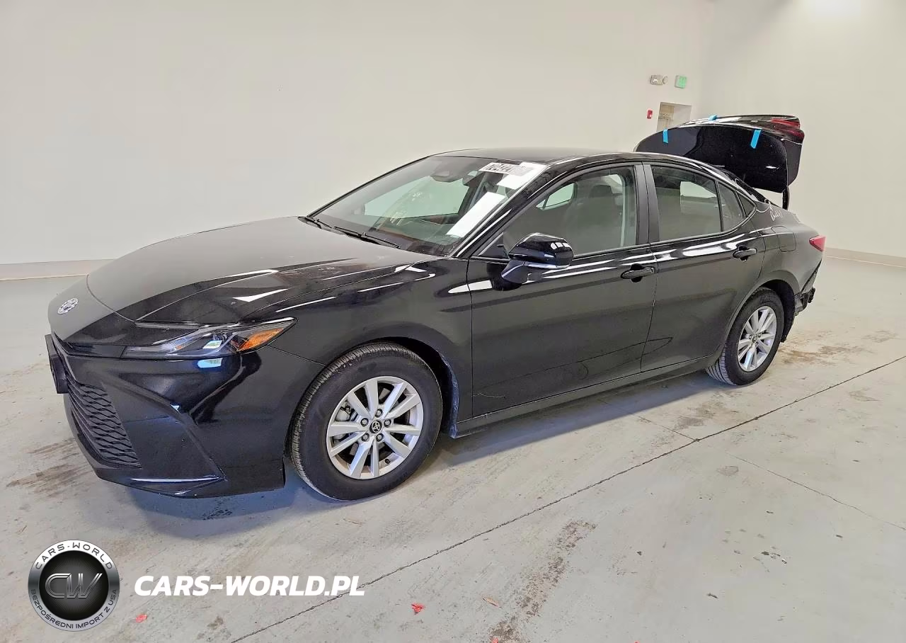 2026 Toyota Camry Le VIN:4T1DAACK3TU756450 - 1